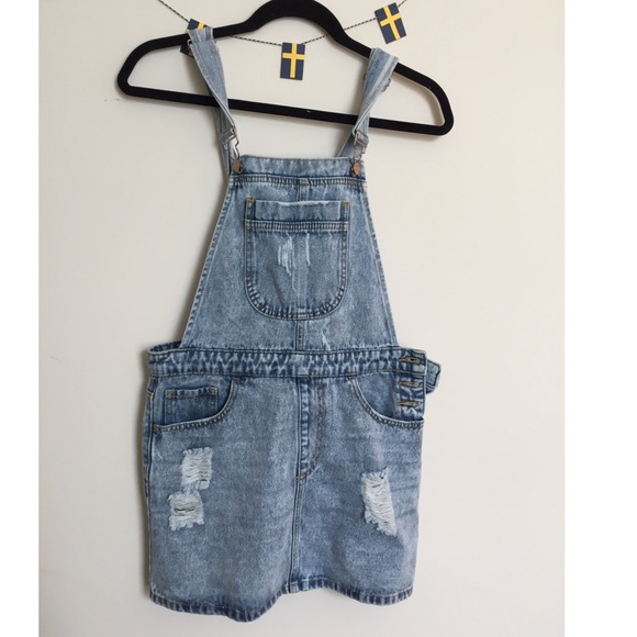 Forever 21 distressed overall dress - Picture 1 of 1